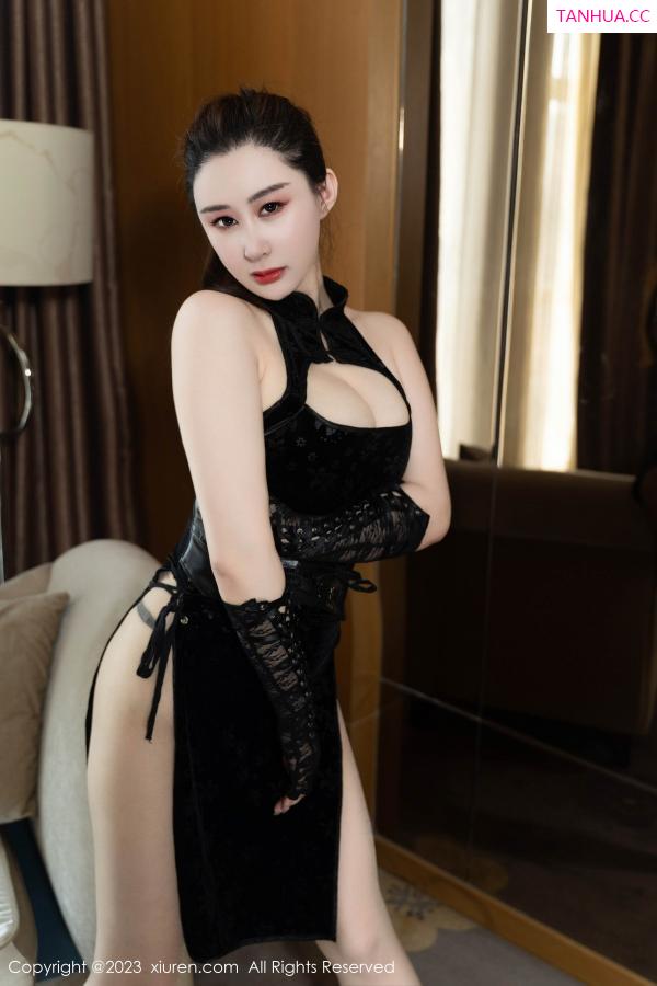 王俪丁  [XiuRen]高清写真图 2023.09.07 No.7351 王俪丁呀 丰腴美臀第25张图片